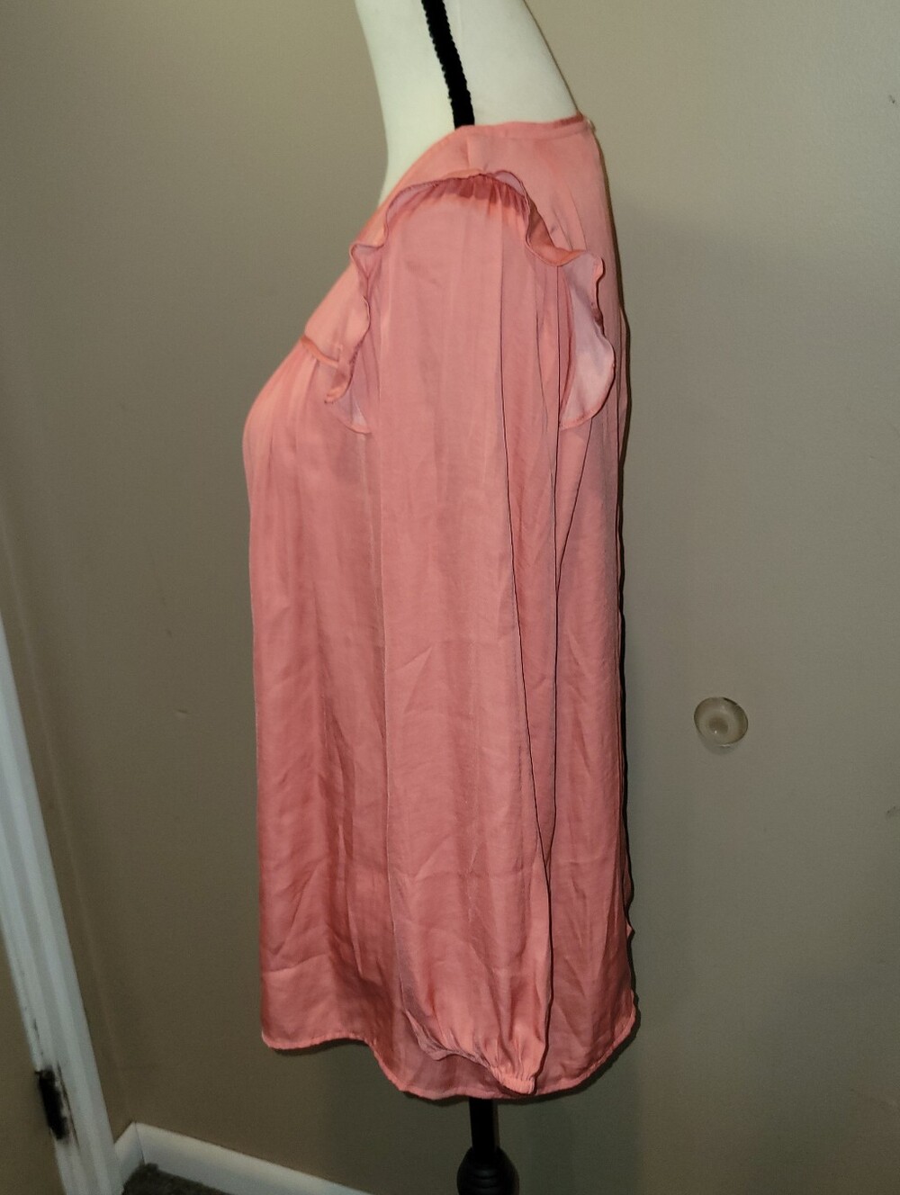 🔥5/$20 LOFT Coral Ruffle Yoke Long Sleeve Blouse - Picture 6 of 11